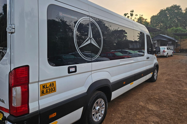 Urbania (luxury) for Rent in Kochi (Cochin)